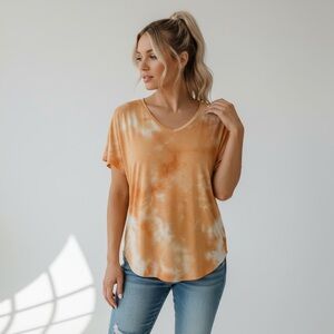 Elite Collection | Yellow & White Tie-Dye V-Neck Short Sleeve Top